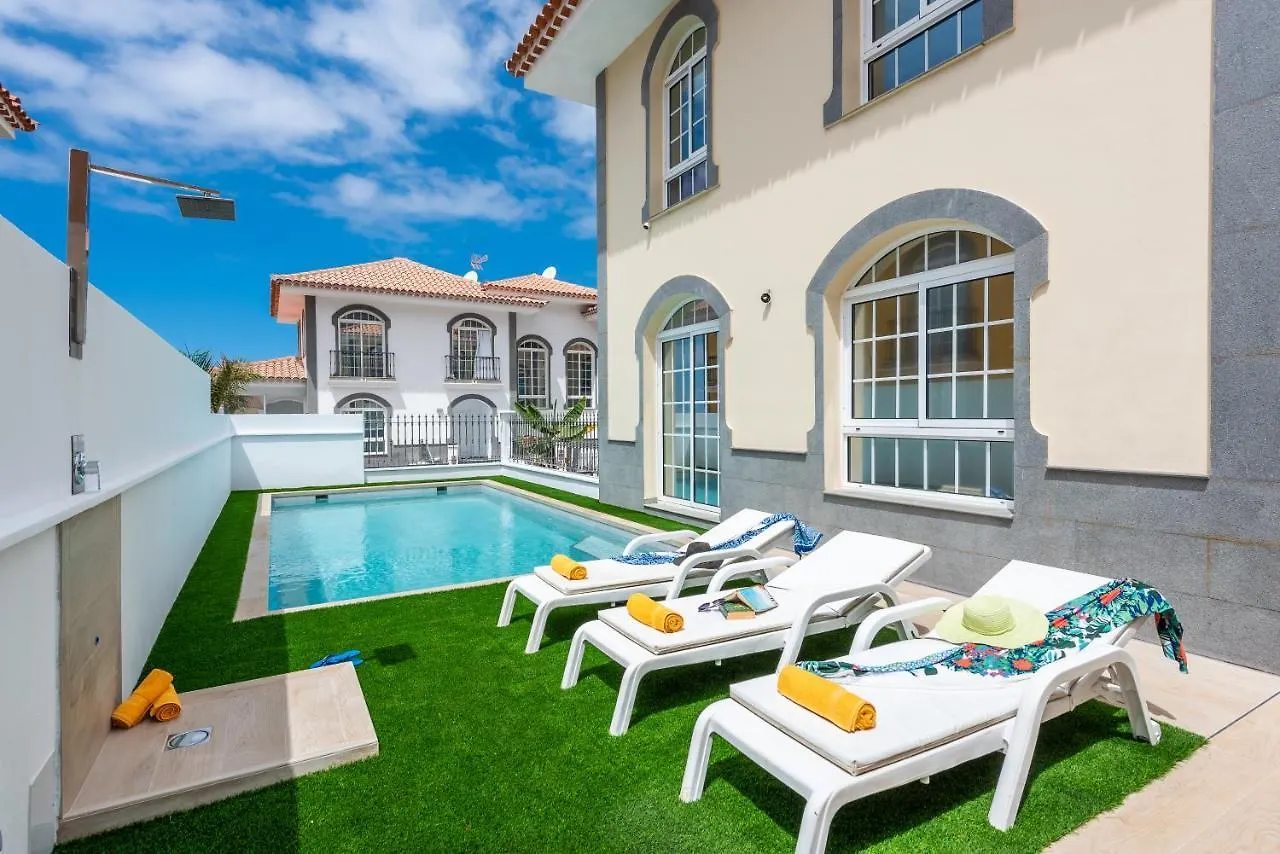 Luxury Holiday Villa Heated Pool Costa Adeje  Costa Adeje (Tenerife)
