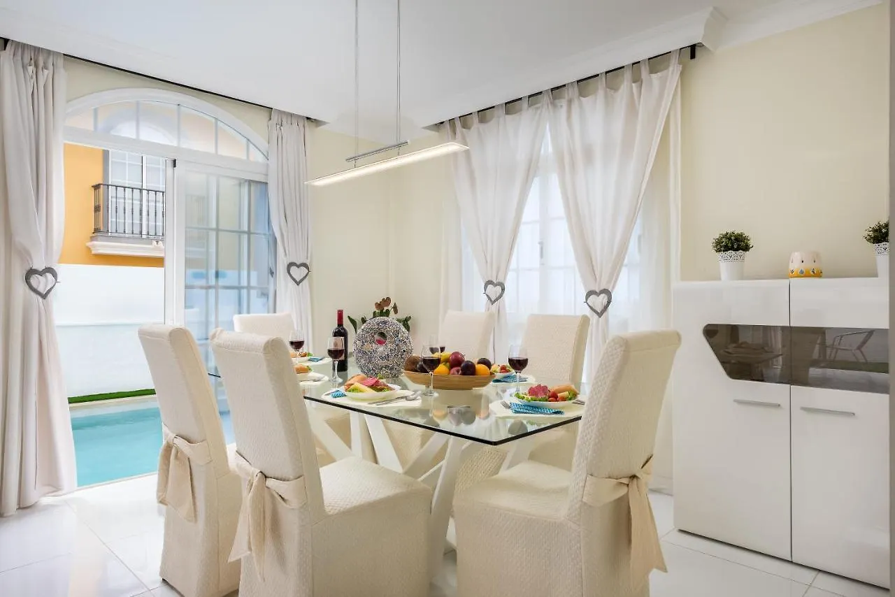 Luxury Holiday Villa Heated Pool Costa Adeje  Hiszpania